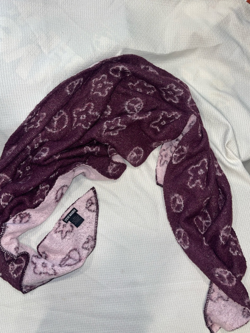 Steve Madden Plum and Light Pink Logo-Pattern Scarf